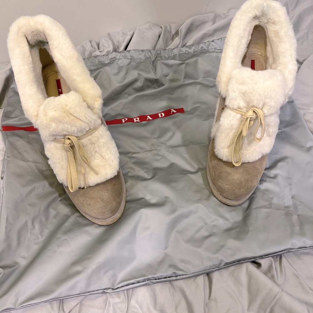 Authentic PRADA suede and shearling high heeled winter boots, colour taupe.